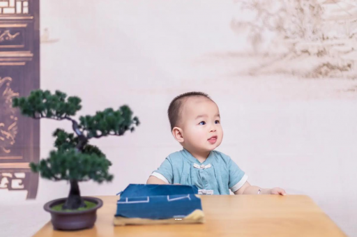 安康宝宝6个月可以坐吗